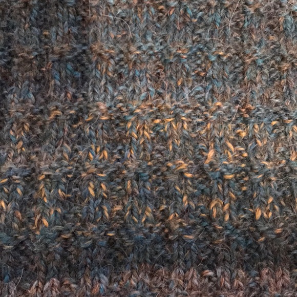 Four artist created knitted placemats - Picture 2 of 5